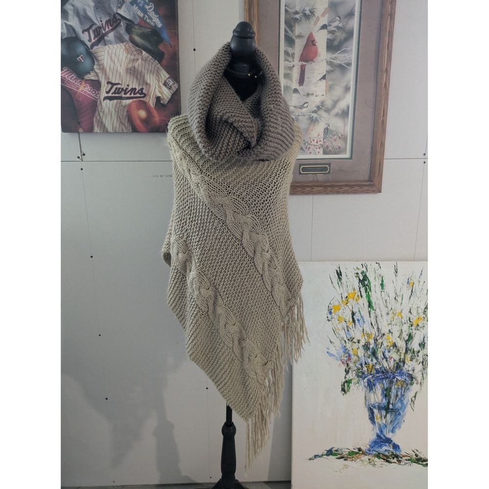 Faded Glory Womens Beige Cable Knit Fringe Poncho One Size FGL34963
